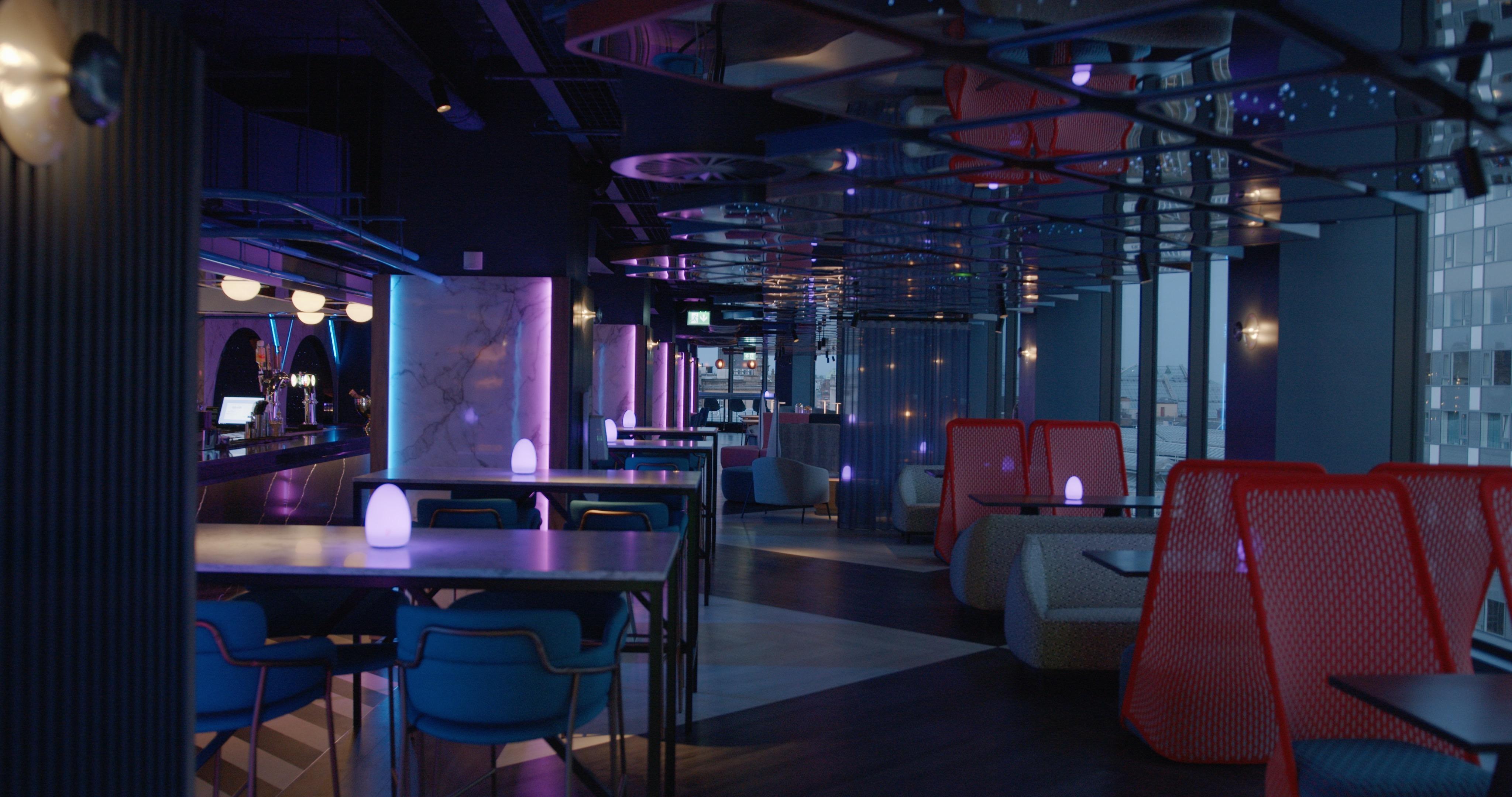 Yotel Glasgow Esterno foto Interior of the bar